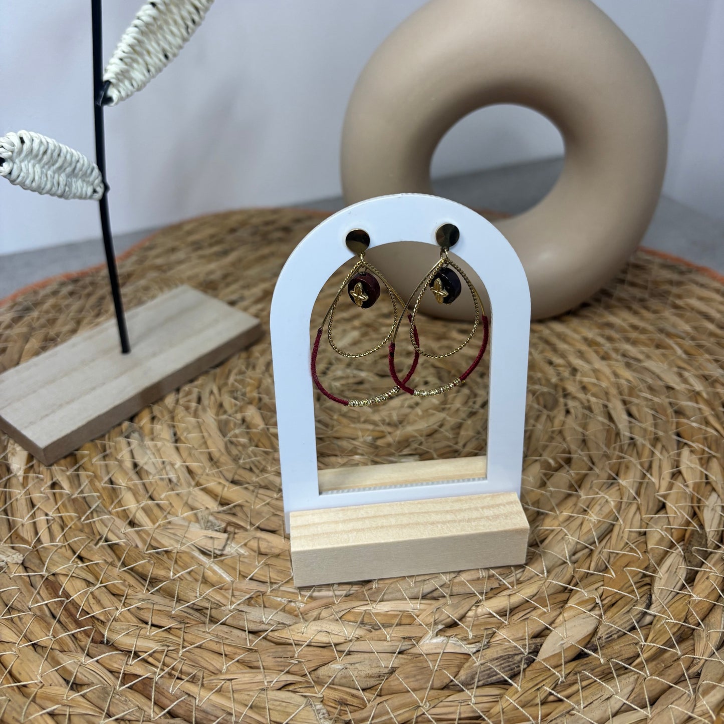 Boucles d’oreilles goutte bordeaux