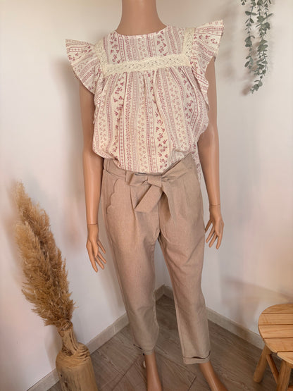 Pantalon beige confortable à nouer