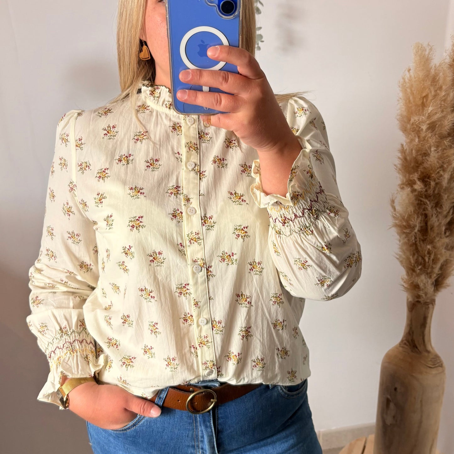 Blouse jaune pale imprimée fleurs