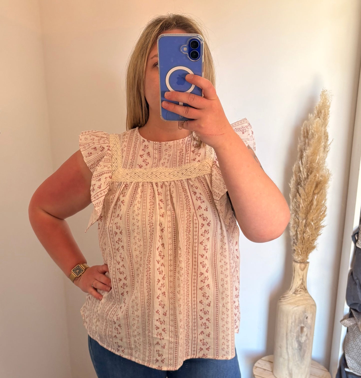 Blouse fluide à motifs et volants