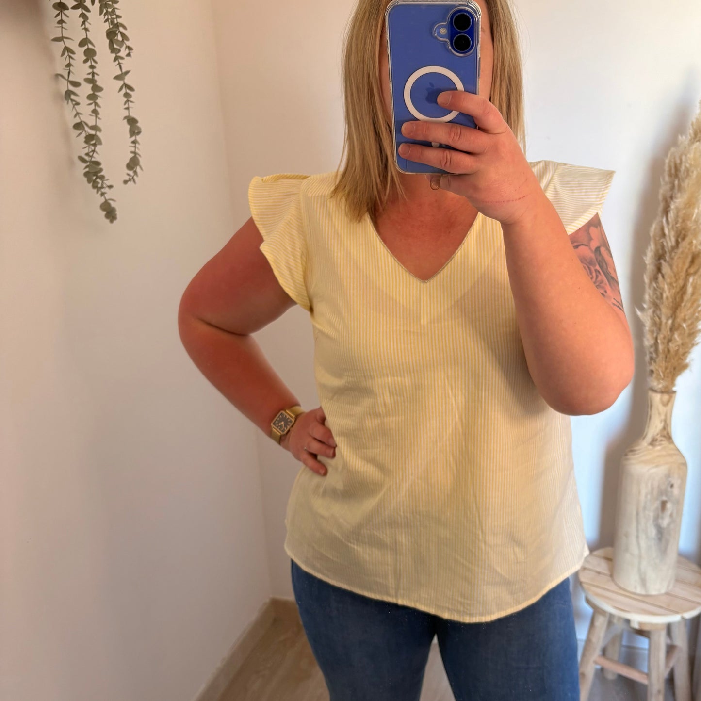 Blouse jaune à volants