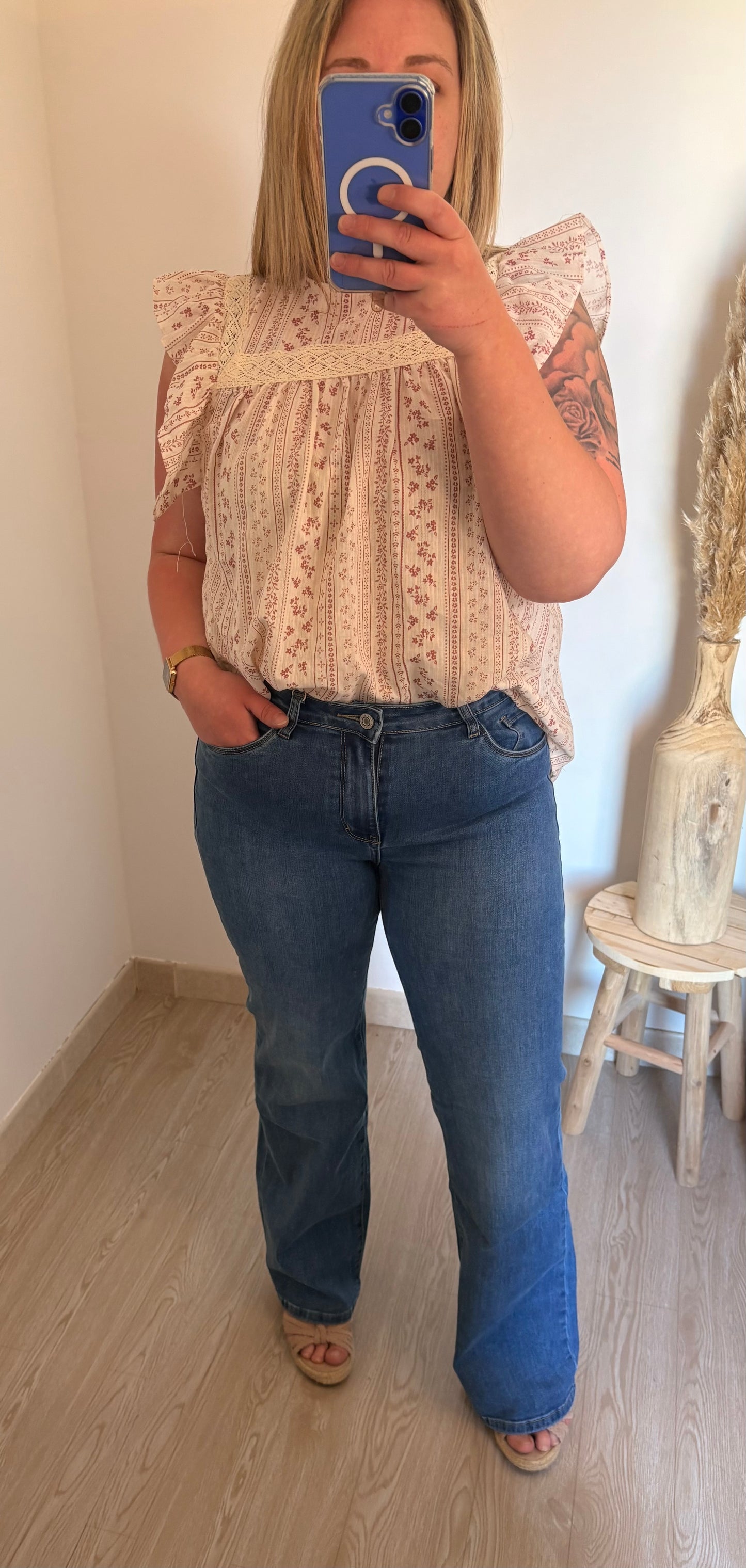 Blouse fluide à motifs et volants